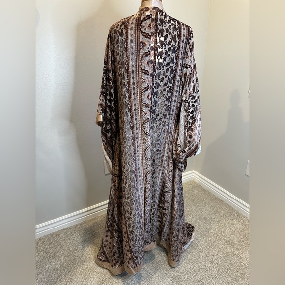 JOYFOLIE Alanis Kimono - Picture 12 of 13